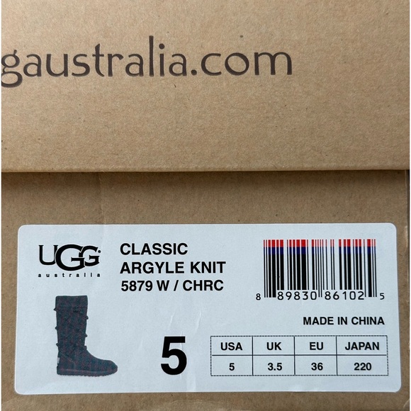 Ugg Classic Argyle Knit Sweater Boots, Size 5 - Picture 11 of 11